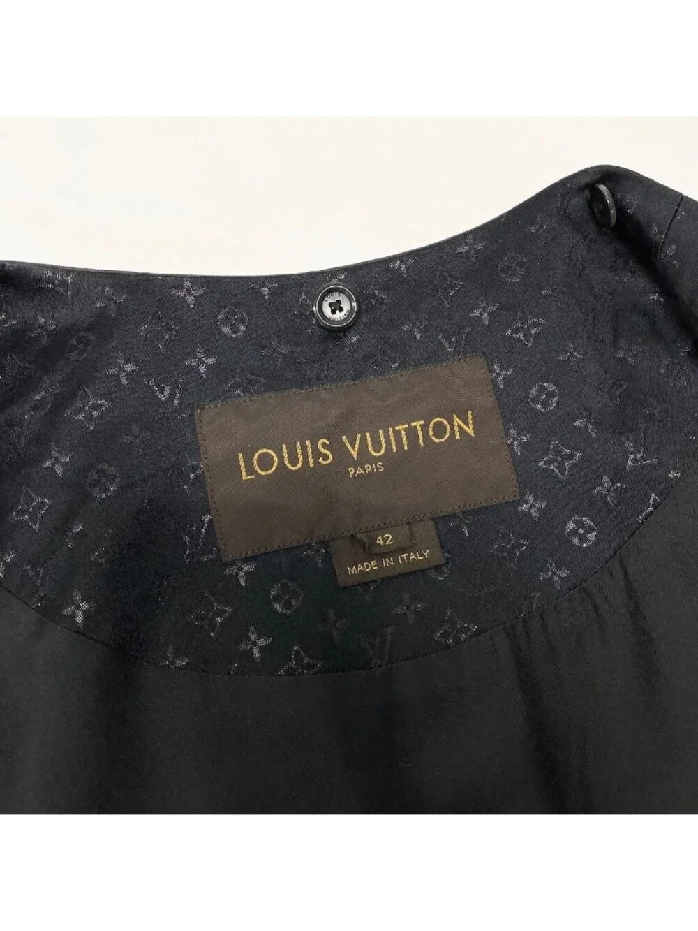 Louis Vuitton @I Monogram Long Coat Collarless Silk